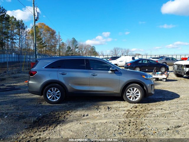 5XYPGDA52KG528440 KIA Sorento 3.3l Lx