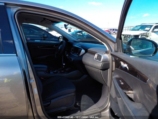 5XYPGDA52KG528440 KIA Sorento 3.3l Lx