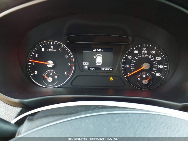 5XYPGDA52KG528440 KIA Sorento 3.3l Lx