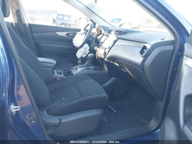 JN1BJ1CR3KW344432 Nissan Rogue Sport S