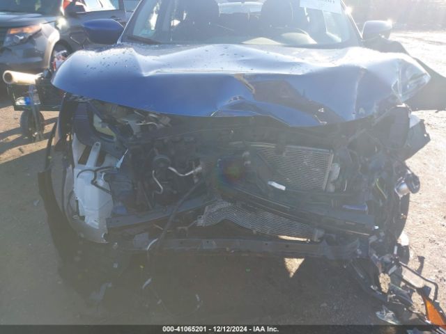 JN1BJ1CR3KW344432 Nissan Rogue Sport S