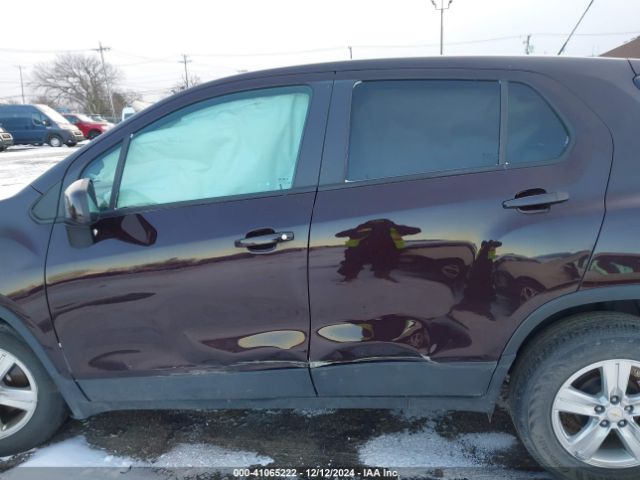 KL7CJKSB8LB343505 Chevrolet Trax Fwd Ls