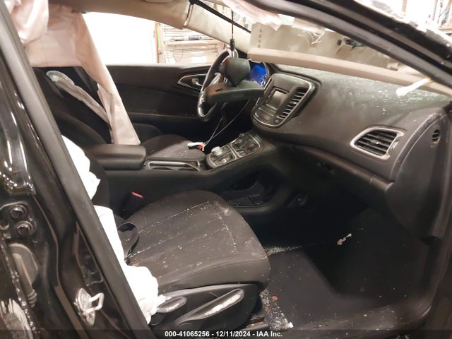 Chrysler 200 Limited 2015 1C3CCCAB7FN533209 Image 5