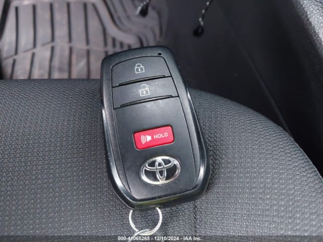 7MUCAAAG3RV098629 Toyota Corolla Cross Le