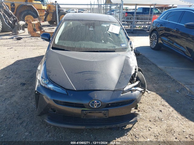 JTDKARFU6K3094651 Toyota Prius Limited