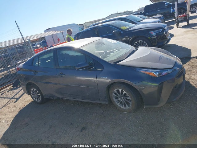 JTDKARFU6K3094651 Toyota Prius Limited