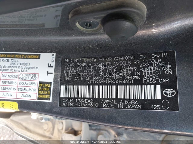 JTDKARFU6K3094651 Toyota Prius Limited
