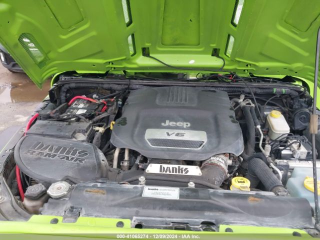 1C4BJWDG1HL503918 Jeep Wrangler Unlimited Sport 4x4