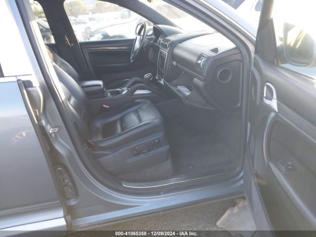2005 PORSCHE CAYENNE WP1AC29P55LA90208 Photo 4