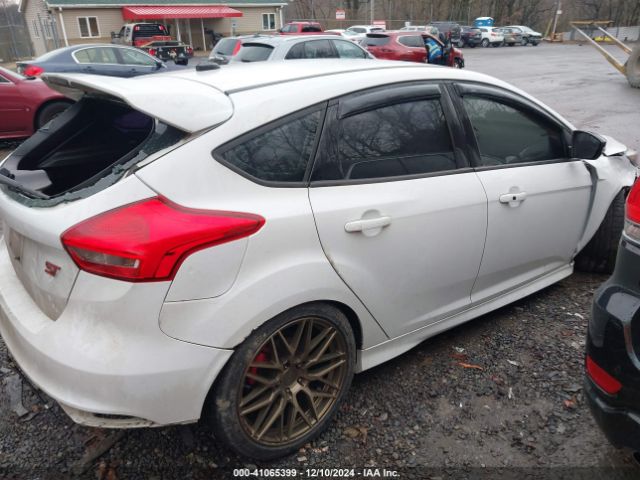 1FADP3L95FL312658 Ford FOCUS ST