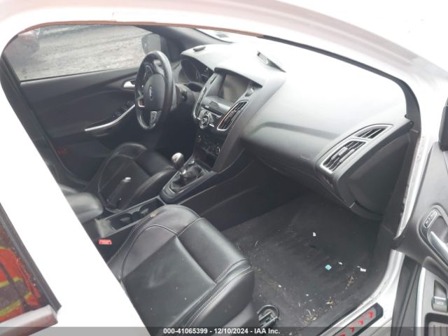 1FADP3L95FL312658 Ford FOCUS ST