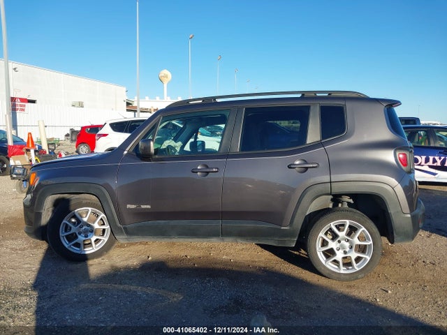 ZACNJABB8LPL25157 Jeep Renegade Latitude Fwd