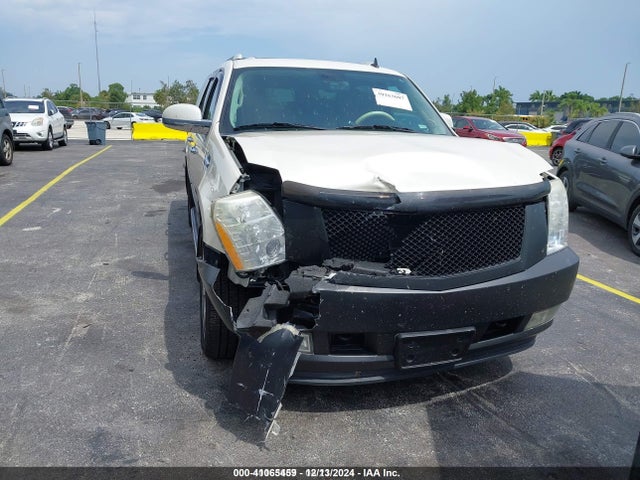 2009 CADILLAC ESCALADE ESV 1GYFK26239R217022 Photo 5