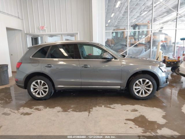 WA1LFAFP1FA113037 Audi Q5 2.0t Premium