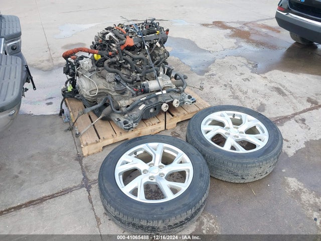 3GNAXPEU9JL154089 Chevrolet Equinox Premier