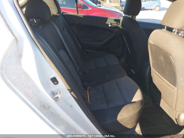 KNAFX5A82G5528964 KIA FORTE EX
