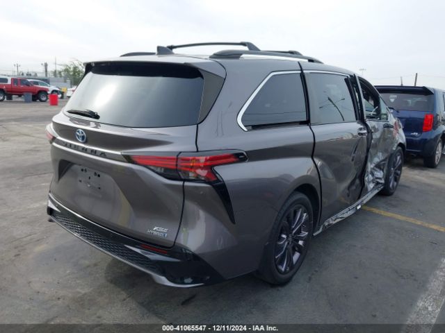 5TDXRKEC6MS058264 Toyota Sienna Xse