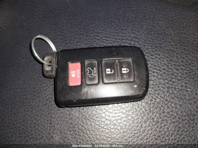 JTMRFREV9JJ220618 Toyota Rav4 Adventure/xle