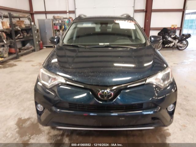 JTMRFREV9JJ220618 Toyota Rav4 Adventure/xle