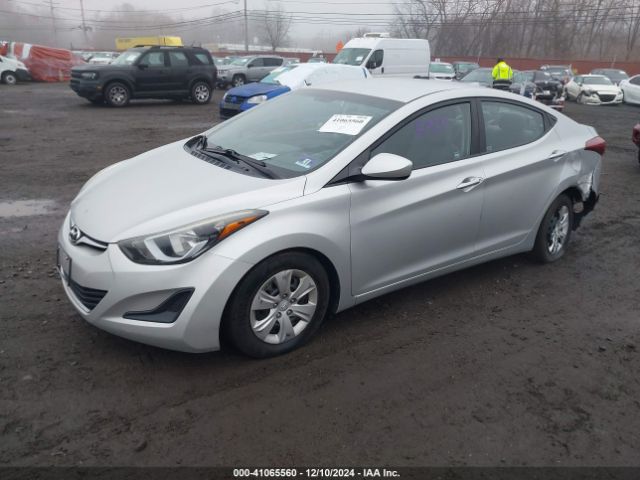 5NPDH4AE9GH674186 Hyundai ELANTRA SE