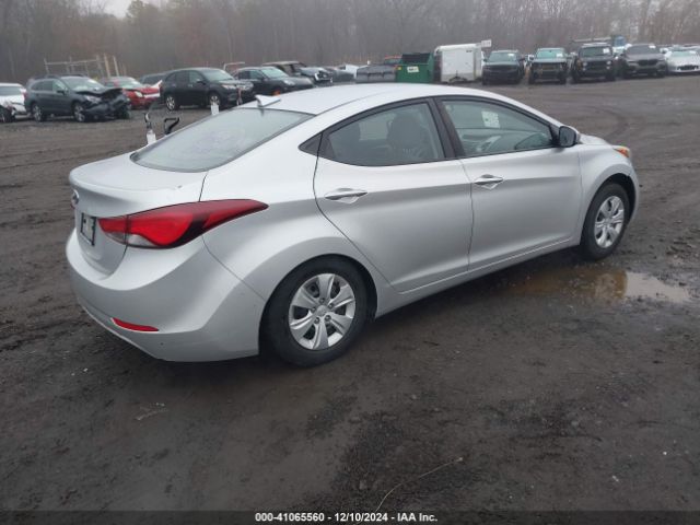 5NPDH4AE9GH674186 Hyundai ELANTRA SE