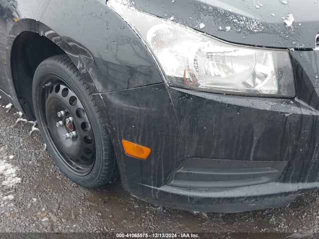1G1PA5SG6E7213772 Chevrolet Cruze Ls Auto