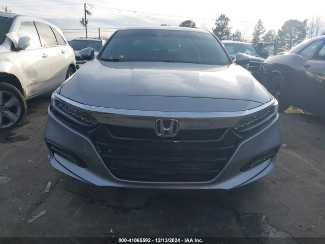 1HGCV1F96JA186439 Honda Accord Touring