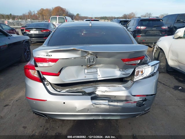 1HGCV1F96JA186439 Honda Accord Touring