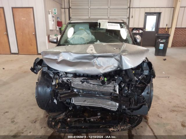KNDJ23AU3P7872000 KIA SOUL LX