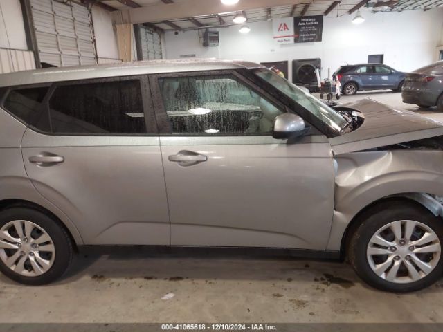 KNDJ23AU3P7872000 KIA SOUL LX