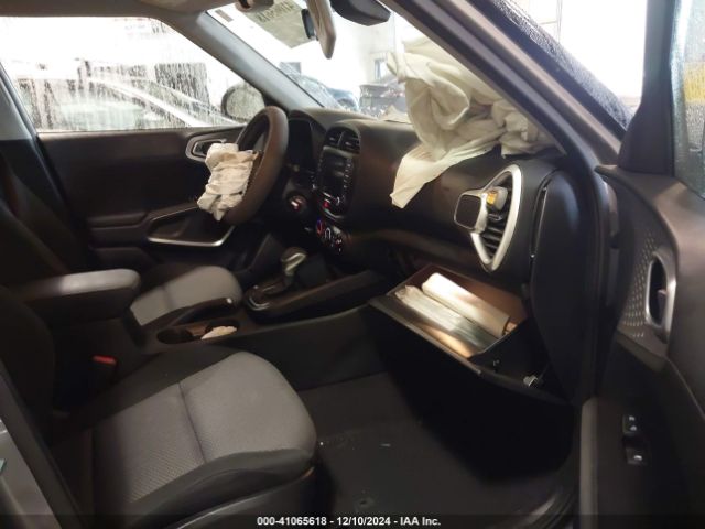 KNDJ23AU3P7872000 KIA SOUL LX