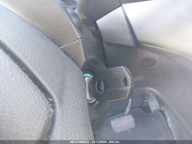 1FMCU0F72HUC49020 Ford ESCAPE S