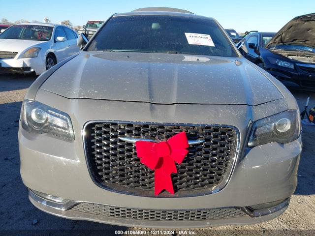 Chrysler 300 300s 2019 2C3CCABGXKH548837 Image 12