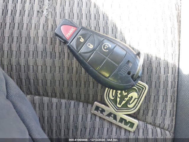 2011 RAM 1500 1D7RV1CT1BS666611 Photo 10