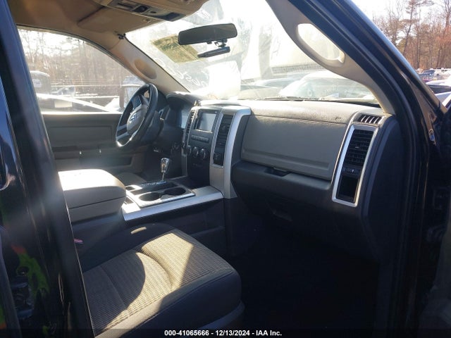 2011 RAM 1500 1D7RV1CT1BS666611 Photo 4