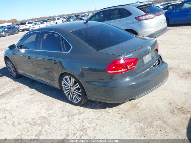 1VWBS7A3XEC079572 Volkswagen Passat 1.8t Sport