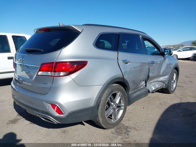 Hyundai Santa Fe Se Ultimate 2017 KM8SR4HF4HU215508 Image 4