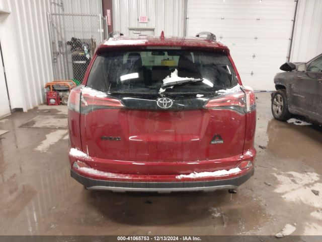 2T3RFREV3JW739620 Toyota Rav4 Adventure/xle