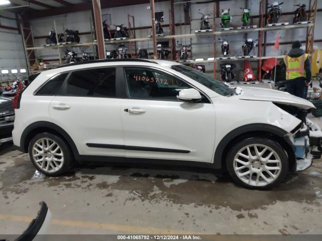 KNDCC3LC0H5065490 KIA NIRO EX