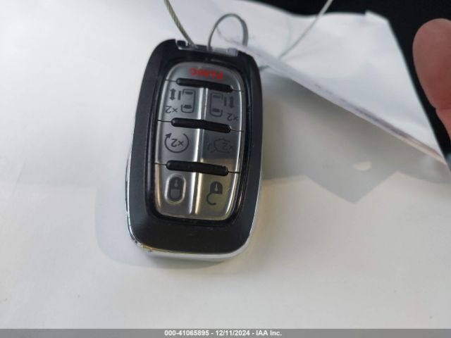 2C4RC1FG3KR593371 Chrysler Pacifica Touring Plus