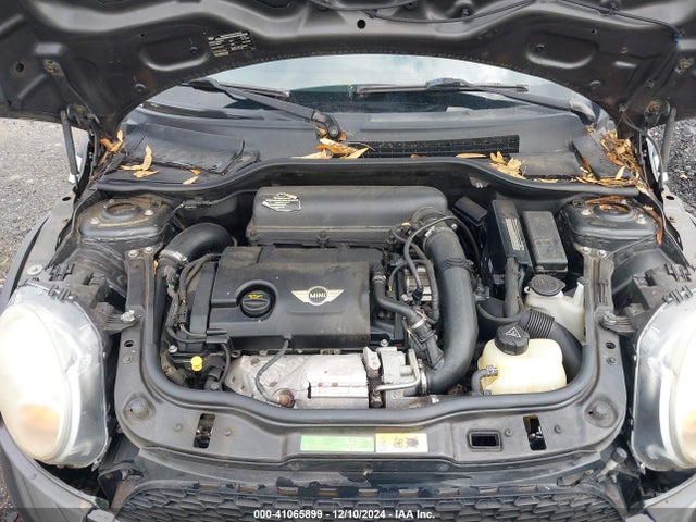 2011 MINI COOPER S CLUBMAN WMWZG3C58BTY36004 Photo 9