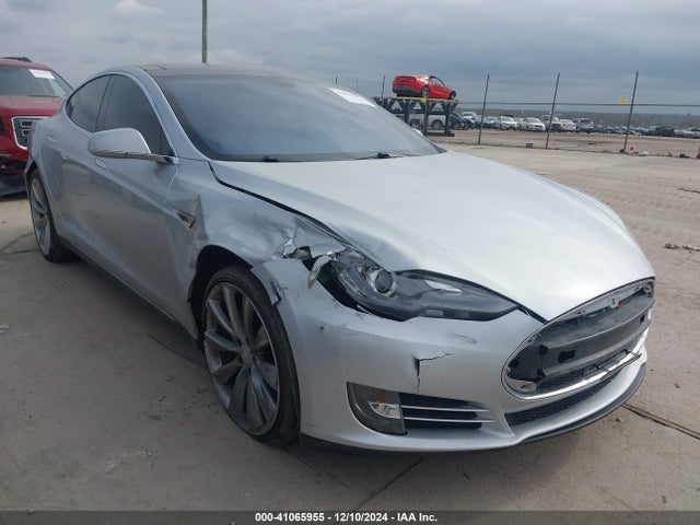 2013 TESLA MODEL S 5YJSA1DP2DFP17574 Photo 0