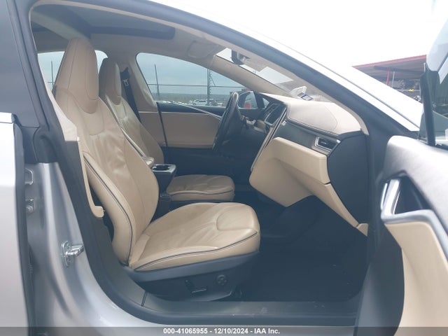 2013 TESLA MODEL S 5YJSA1DP2DFP17574 Photo 4