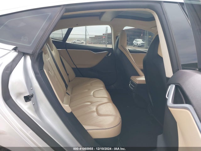 2013 TESLA MODEL S 5YJSA1DP2DFP17574 Photo 7