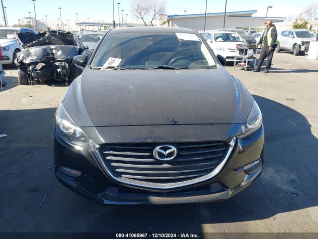 3MZBN1L32JM273992 Mazda Mazda3 Touring
