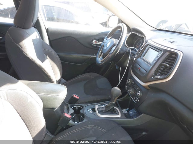Jeep Cherokee Latitude 2016 1C4PJLCB3GW161198 Image 5