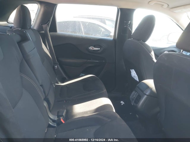 Jeep Cherokee Latitude 2016 1C4PJLCB3GW161198 Image 8