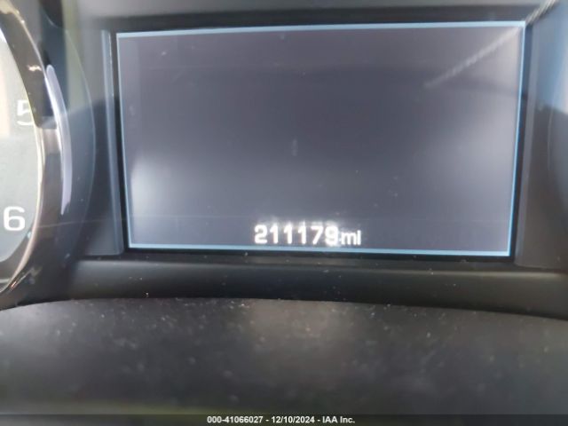 1GNSKJKC2FR558072 Chevrolet Suburban 1500 Lt