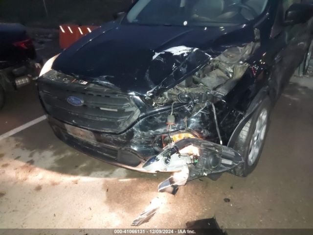 1FMCU0F71HUC79027 Ford ESCAPE S