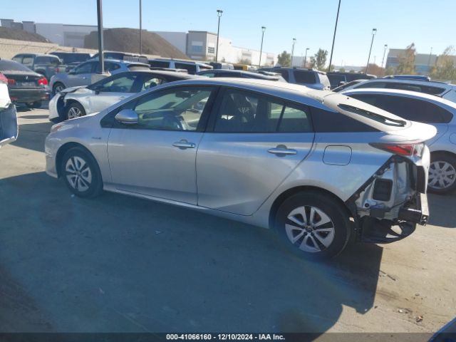 JTDKBRFU2H3048546 Toyota Prius Two
